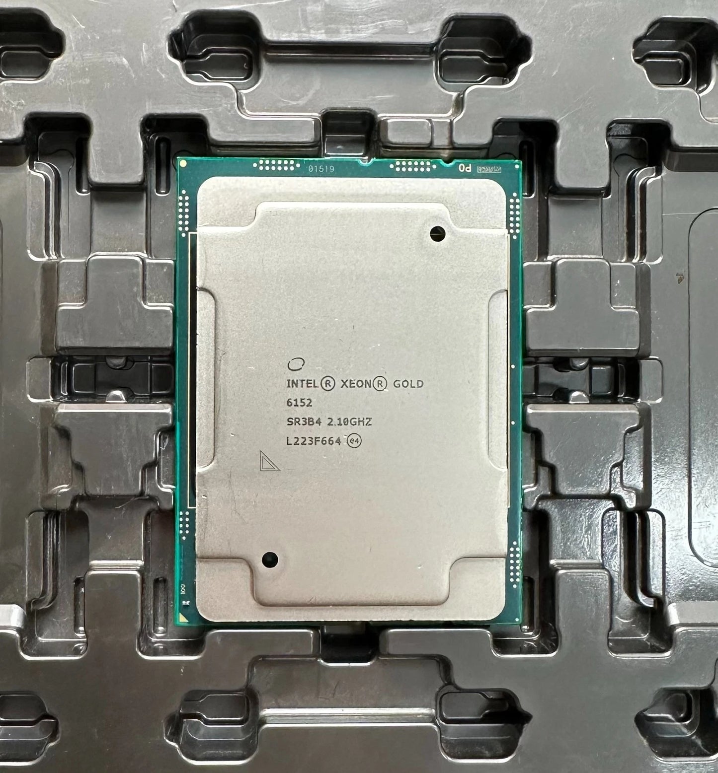 Intel Xeon Gold 6152 CPU